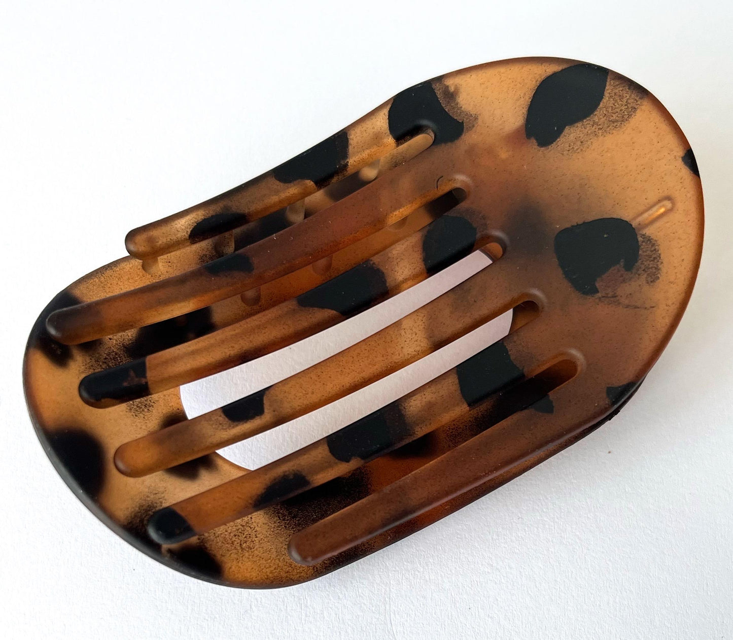 The New Flat -The Only Claw You’ll Ever Need | Large Hair Claw Clip 8.5cm | Tortoiseshell Black Cream | Strong Hold Everyday Clip